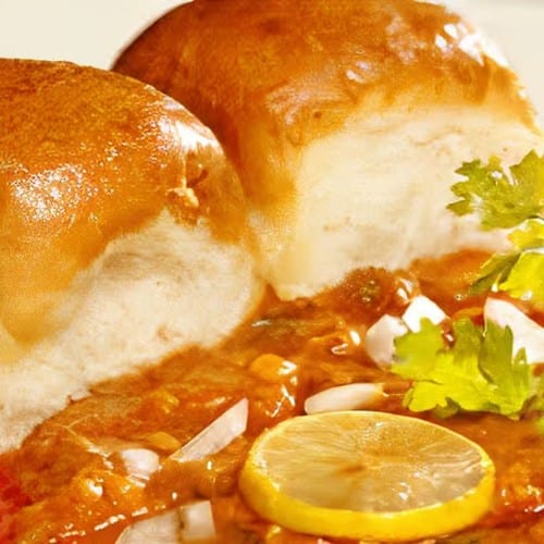 Pav Bhaji with Papad.