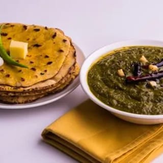 Makki Ki Roti with Sarso Ka Saag